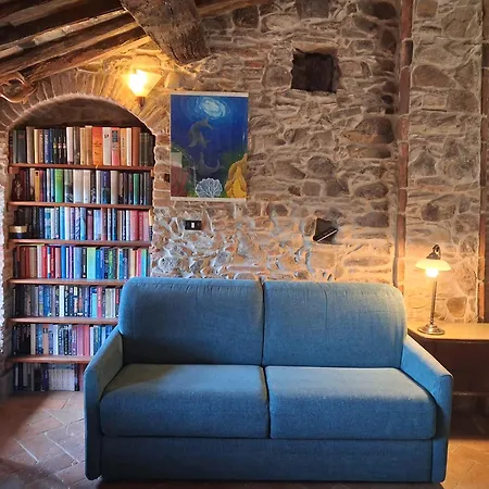 Attic With Balcony At Del Capo Capannori