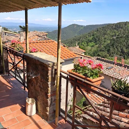 Attic With Balcony At Del Capo * Capannori