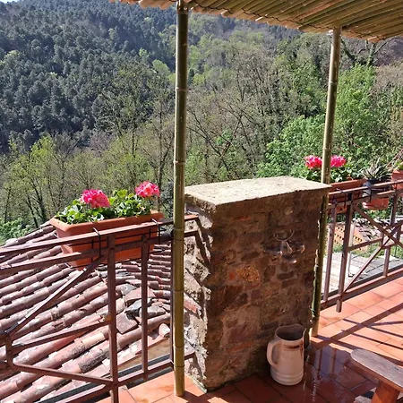 Bauernhof Attic With Balcony At Del Capo Capannori