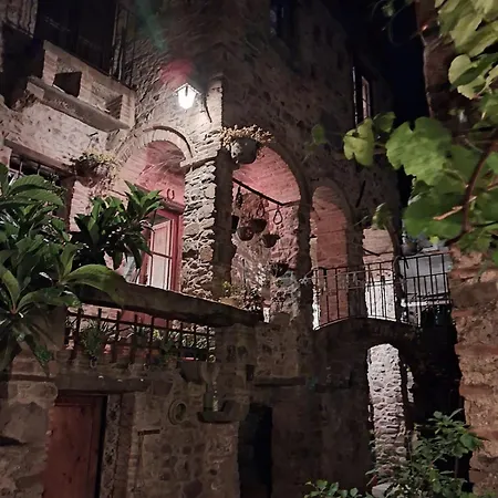 Attic With Balcony At Del Capo Bauernhof Capannori