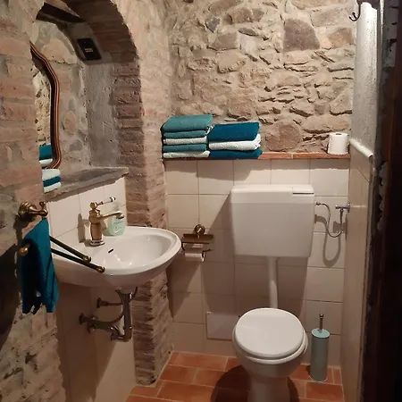 Bauernhof Attic With Balcony At Del Capo Capannori